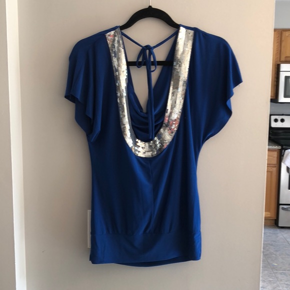 Top - Picture 2 of 2